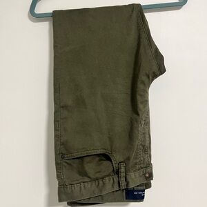 GAP Slim Travel Jeans in Forest Green